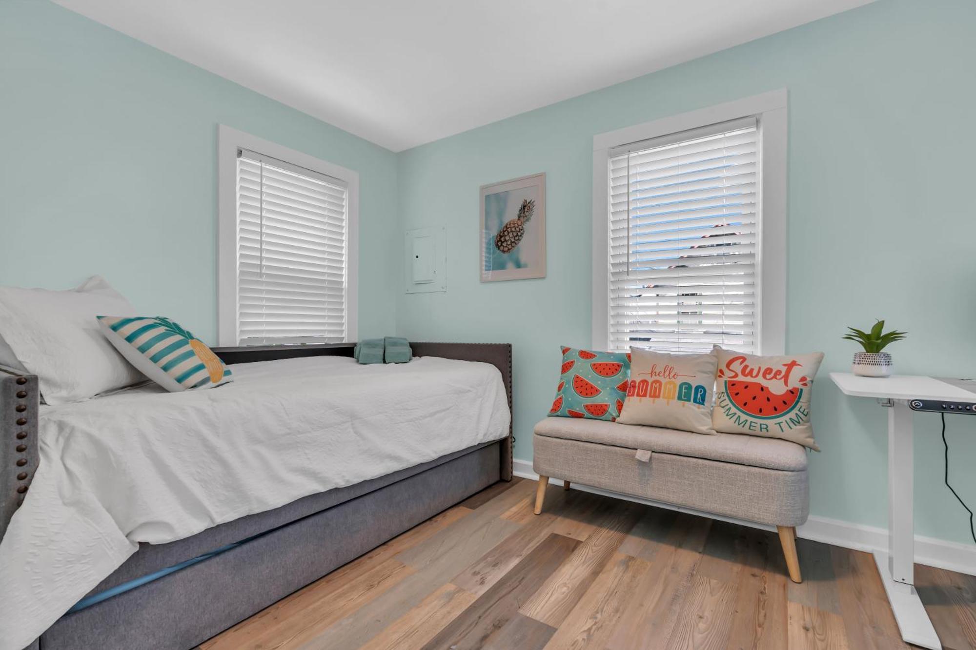 6-Min Walk To Asbury Park & Og Main St - Updated & Cozy Apartment In Historic Ocean Grove - Fire Pit & Patio - Fast Wi-Fi Εξωτερικό φωτογραφία